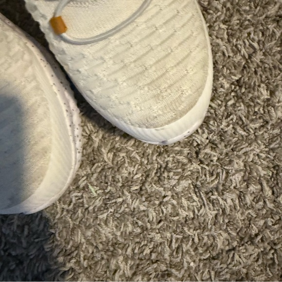 Skechers White Minimalist‎ Sneakers - Picture 6 of 11